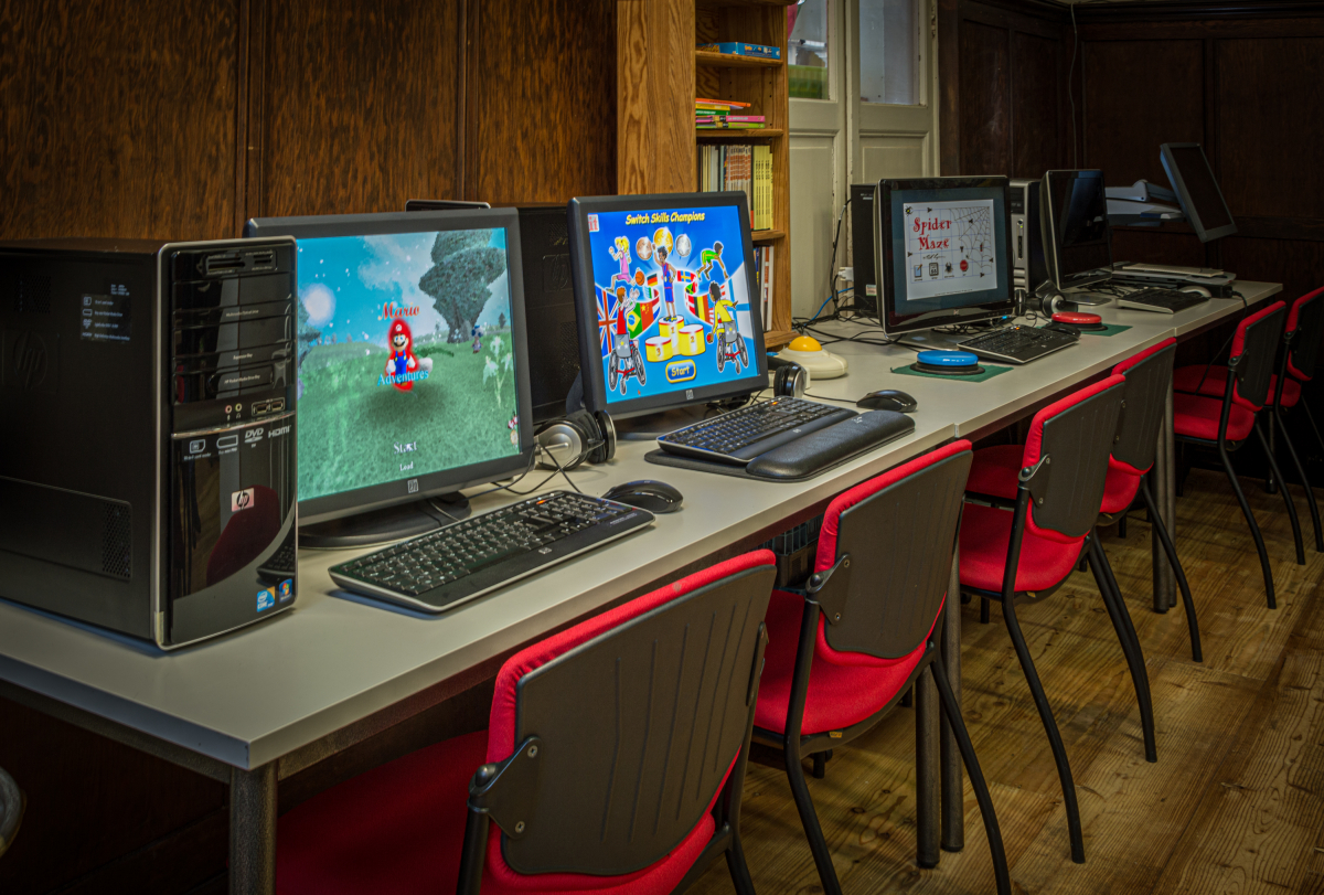 Speel-, Snoezel- en computerruimte | De Piepbal