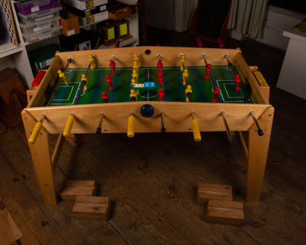 BE017 VOETBALTAFEL