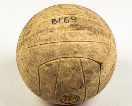 BE069 KLEINE RINKELBAL