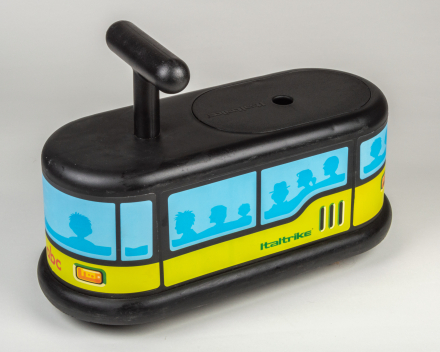 BE086 CUTIES SCHOOLBUS