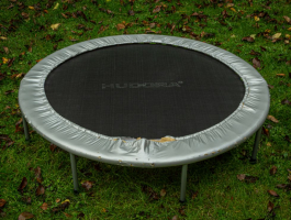 BE055 GRIJZE RONDE TRAMPOLINE