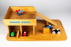 F0003 GARAGE EDUCO