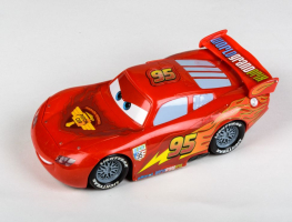 F0058 AUTO BLIKSEM MC QUEEN CARS DISNEY